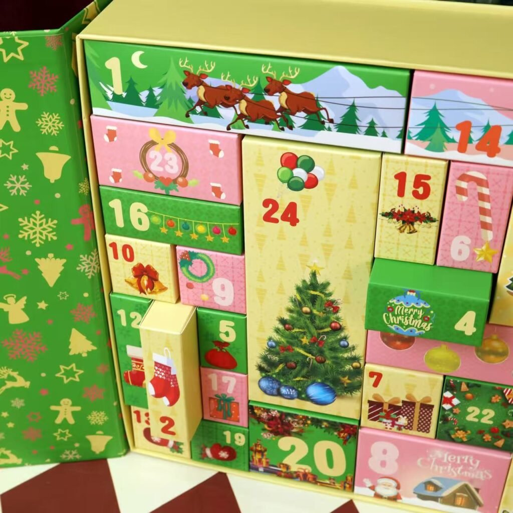 2026 green Christmas Advent Calendar 25 mini perfumes