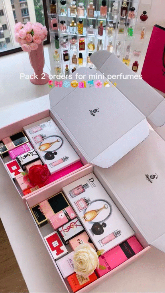 Dior 5-Piece Gift Set + 10 Mini Perfumes(Limited-Time Offer)